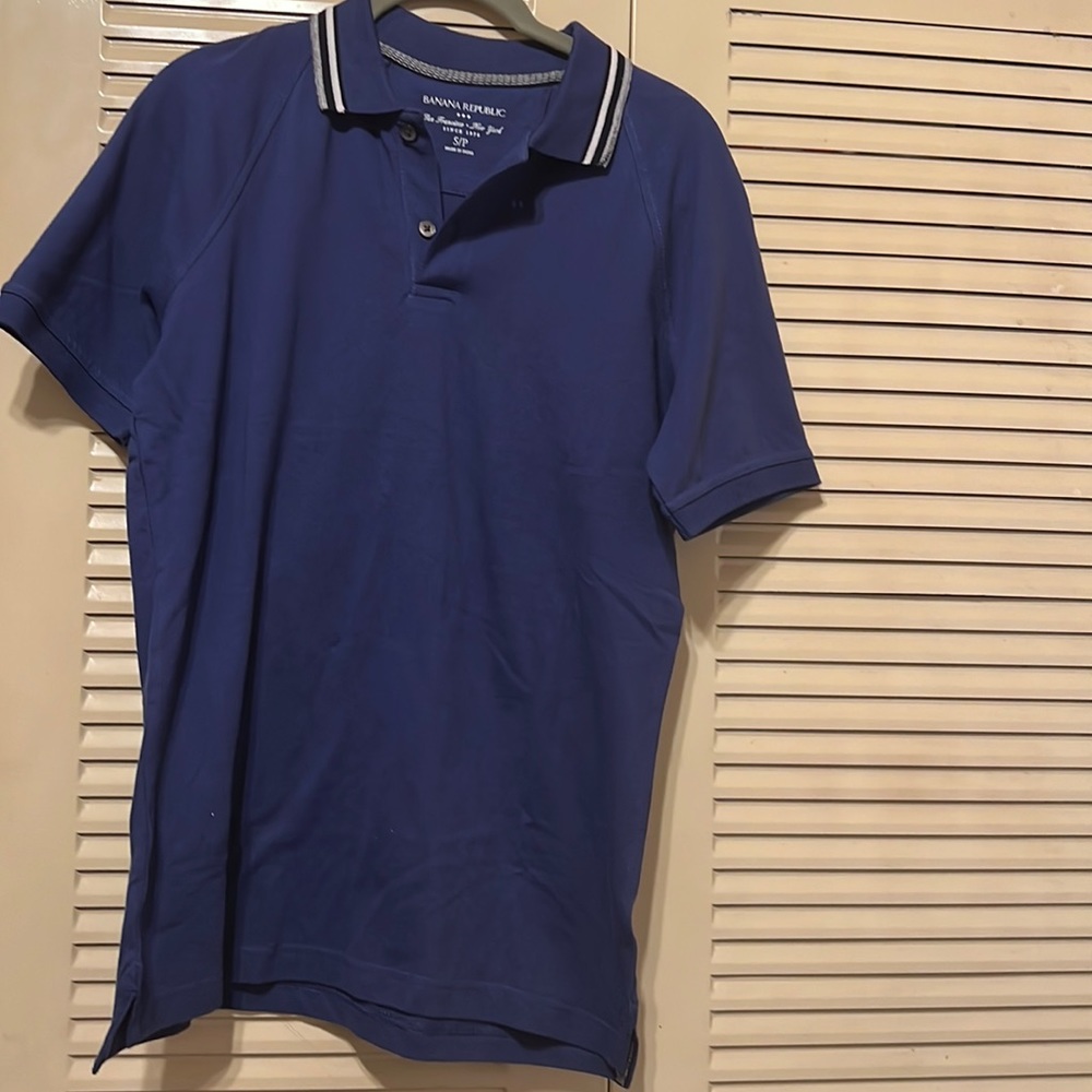banana republic size small men’s shirt